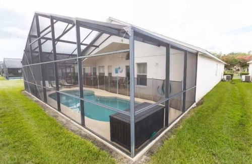Cumbrian Lakes House | Pool, Hot Tub Game Room Near Theme Parks!
