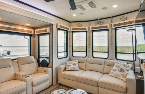 Sandbridge House | Pools, Boat Ramp & More: Cottage in Virginia Beach