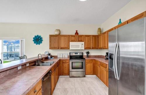 Cumbrian Lakes House | Poolside 5BR Escape with Pool Table & Parking