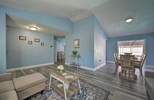 Orchid Lake Village House | Port Richey Getaway w/Lanai, Pool & Grill!