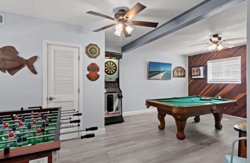 Thomas Drive House | Poseidons Palace waterfront paradise with private pool and hottub