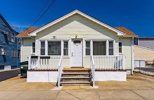 Ortley Beach House | PREMIER HOST- 3 BR SEASIDE PARK COTTAGE, One Short Block to Beach, Kit, Liv Room