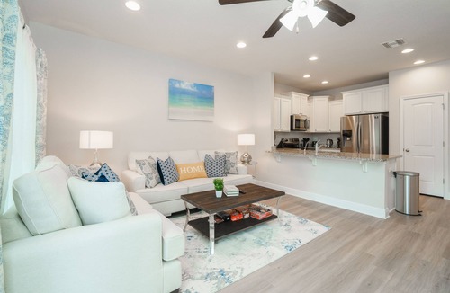 Thomas Drive House | Pride of PCB | 3BR Townhome, Pool Access, Patio, Near Beach, Sleeps 10