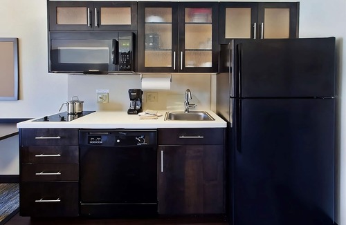 Mount Laurel Hotel | Prime Location! Free Parking, Pets Allowed, Minutes to Battleship New Jersey