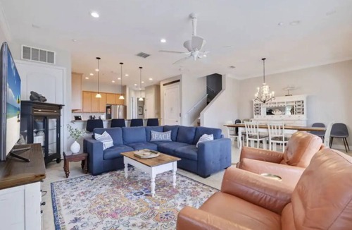 Indian Shores House | Prime Location! XL 4BR 3BA Home, Steps from BEACH, between Clearwater & St Pete!