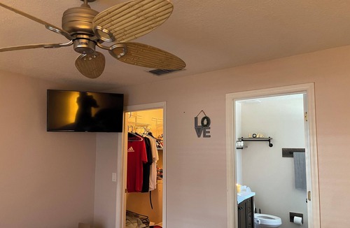 Haines Creek House | Private 3 bedroom home with heated pool in Leesburg