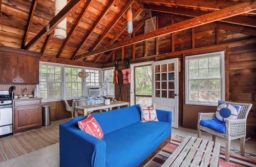 Wading River House | Private Beachfront Cottage, Secluded and Romantic