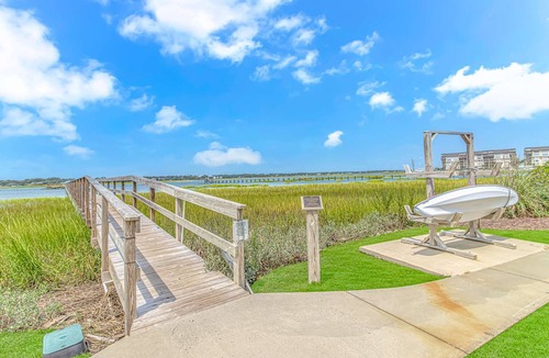 Gulf Stream Estates Condo | Private Boat Dock, Private Beach Access, Gated