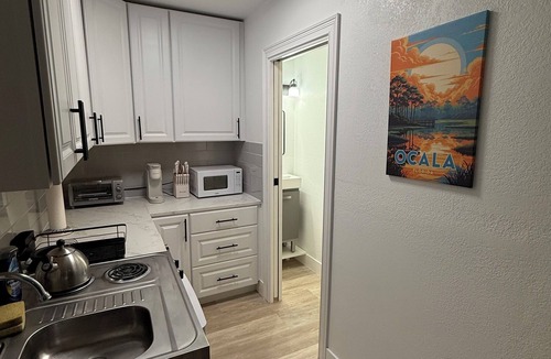 Fellowship Apartment | Private entrance in-law apartment located minutes from WEC-Ocala.