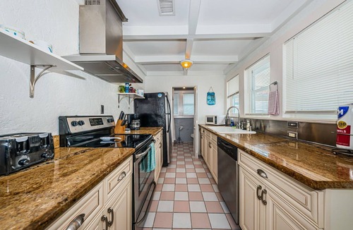 Indian Shores Cottage | Private family waterfront beach cottage. Best location step out to bay and gulf