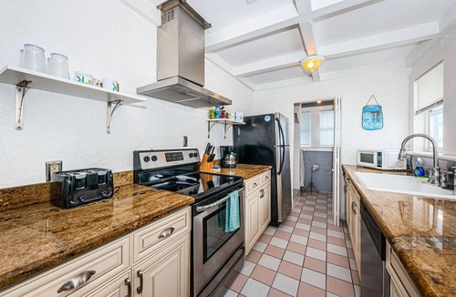 Indian Shores Cottage | Private family waterfront beach cottage. Best location step out to bay and gulf