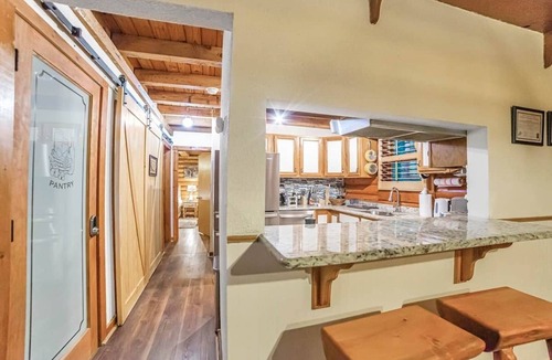 McDonough Cabin | Private Luxury Cabin w/Hot Tub, Fire Pit & Sauna