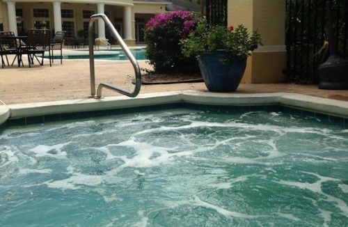 Metro West Condo | Private Penthouse near Universal Disney with Pool, Jacuzzi, Gym