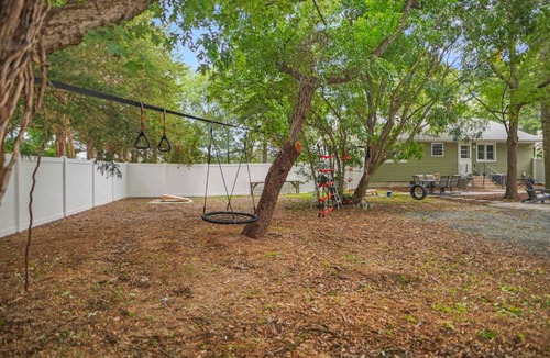 Dagsboro House | Private Pool-Fire Pit- Game Room - 20min to Beach