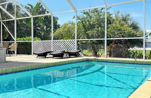 Gulf Gate Estates Villa | Private Pool Home Near Siesta Key