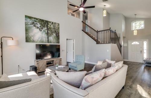 Highlands Reserve House | Private Pool & Hot Tub: Modern Davenport Home!