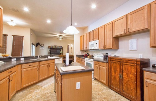 West Kissimmee House | Private Pool & Spa | Rare Wooded View | Minutes to Disney | Game Room & BBQ ⭐ Best overall