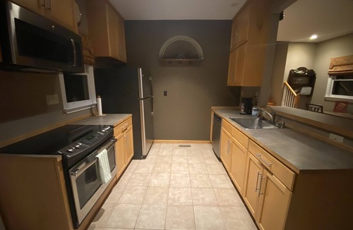 Dundas House | Private, Spacious Country Retreat. Pets welcome!