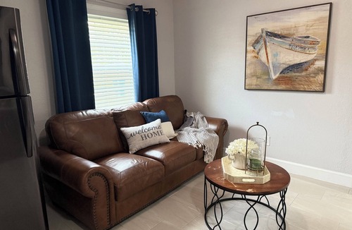 Brandon Apartment | Private suite in Brandon