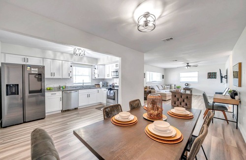 University House | Private Tampa Home Near Moffitt, USF & Busch Gardens.