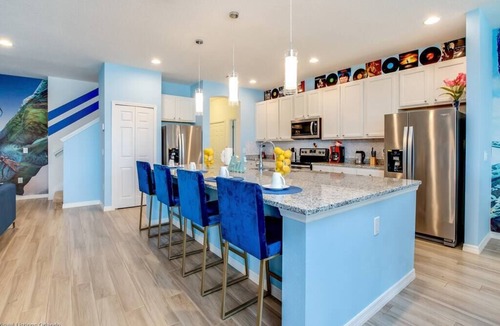 Loughman House | Private Theater! Star Wars! Water Slide! 6020