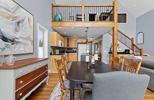 Dunchurch Cottage | Private Whitestone Lake Lakefront Rental Cottage