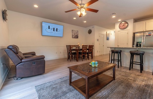 Thomas Drive House | PUBLIX SPORT-POOL-BEACH CLOSE-TOWNHOUSE