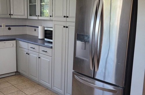 Northeast Yonkers House | PureHeart House, Spacious, 3bdr 30 MN from Manhattan. NYC