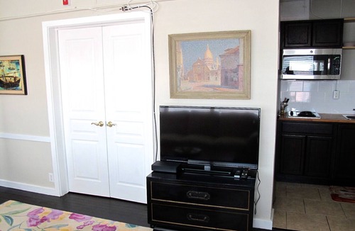 Laurel Park Apartment | Quaint Historic Apartment in Walkable Downtown #5
