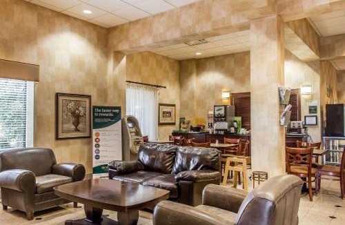 Schooleys Mountain Hotel | Quality Inn Hackettstown - Long Valley