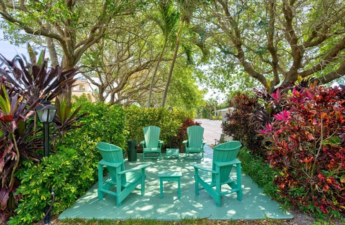 Tequesta Apartment | Queen Bed, Kitchenette, Free Parking - Room 1