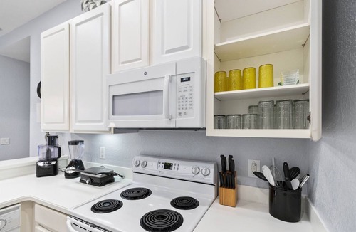 Bahama Bay Condo | Quiet and Cozy Private Resort Condo in Bahama Bay