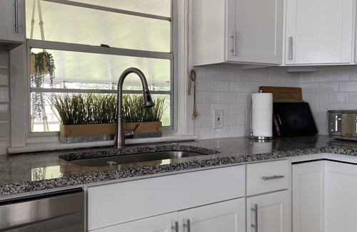 St. Augustine House | Quiet Bayfront Community on the Island-Close to Downtown City Center