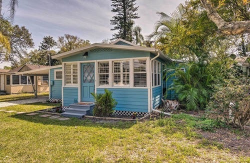 South Sarasota House | Quiet & Cozy Sarasota House w/Yard: Pet Friendly!