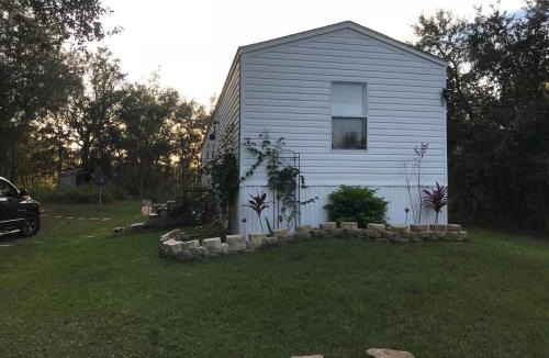 Fellowship House | Rainbow Springs Private 4 acre Country Retreat