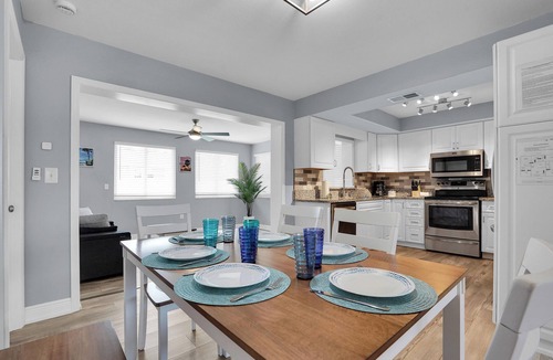 Largo House | READ CAREFULLY - 3/2 Home, 1 mile to Indian Rocks Beach!