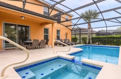 Loughman House | Recently Renovated 5BR house with Private Pool & Resort Amenities