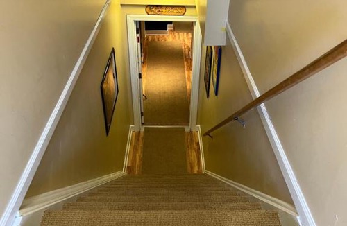 Victor House | RED FOX RUN HIDEAWAY