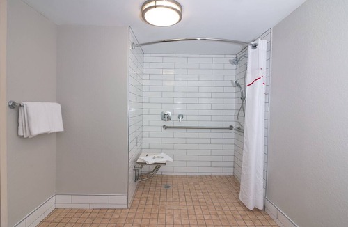 Seybold Hotel | Red Roof Inn PLUS+ Miami Airport