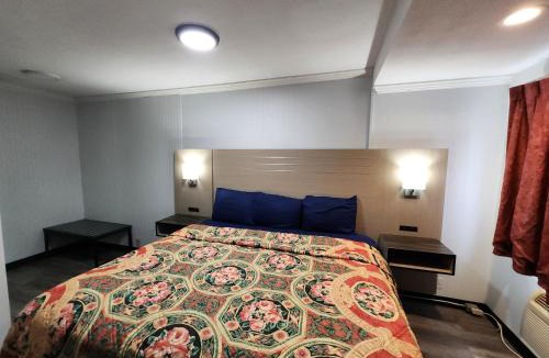 Webster Crossing Hotel | Relax Inn