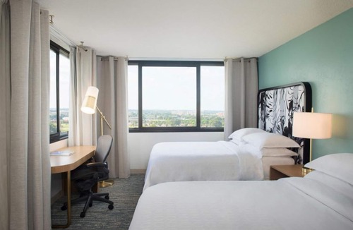 Seybold Hotel | Relax & Unwind! 2 Friendly Units, Pool,Near Port of Miami Cruise Ship Terminals!