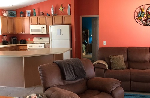 The Villages House | Relax, you're here!