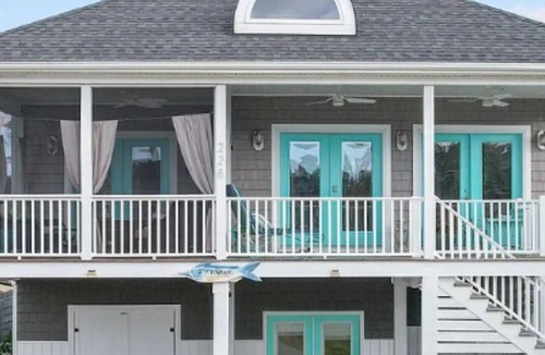 Tranquil Harbour House | Relaxation Defined: A Salt Water Pool Property Steps from the Beach