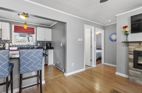 Lake Hopatcong Cottage | Relaxing getaway near the largest lake in NJ