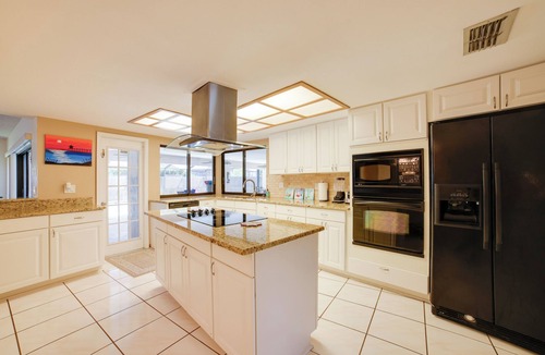 Greater Northdale House | Relaxing Tampa Abode w/Screened Lanai & Pool
