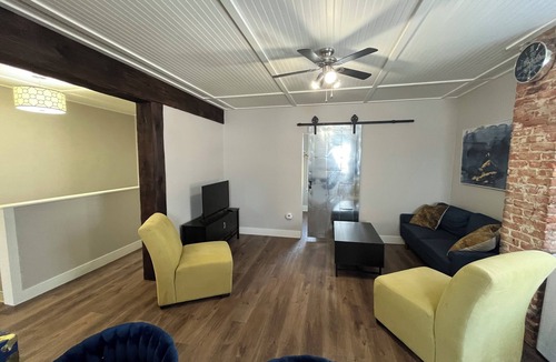 Goderich Apartment | Remodeled bright walk-up apartment - 5 min from the beach