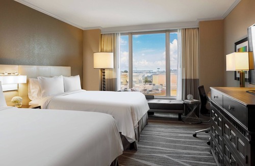 Tampa Hotel | Renaissance Tampa International Plaza Hotel