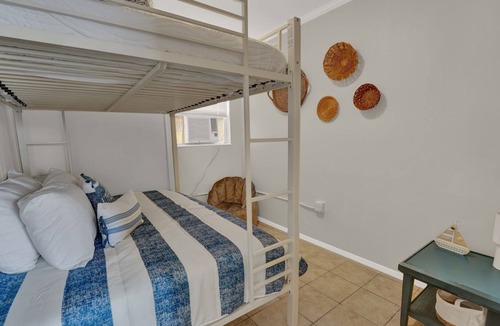 Crescent Beach Condo | Renovated 2 BDR Bungalow Steps to Beach w/ Kitchen