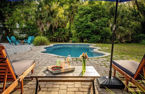 Gainesville House | Renovated 5 Bdrm House Walking Distance to Stadium and O'connell Center w/Pool