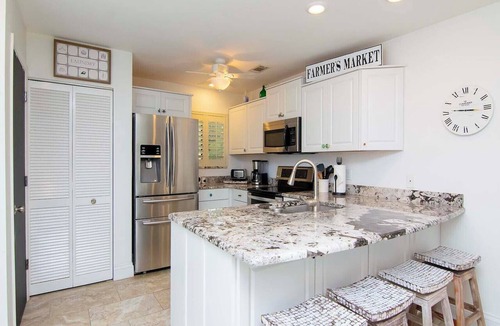 Wesley Chapel Condo | Renovated Saddlebrook 1st Floor 2bd/2ba Condo w/Golf & Water Views